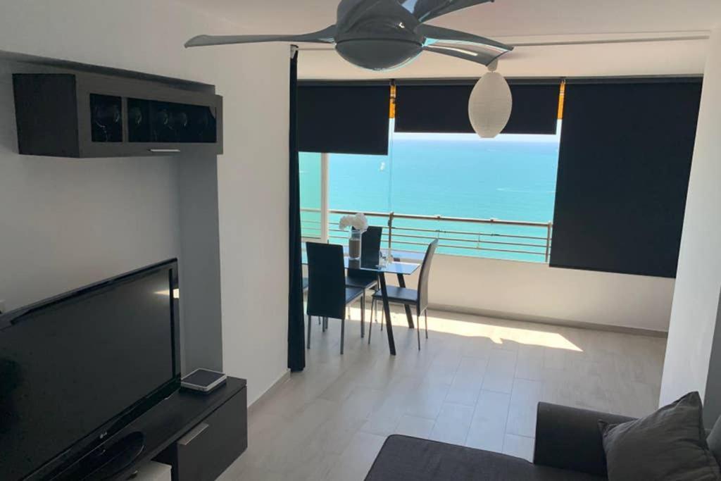 Apartamento PLAYA ALBUFERETA. Espectaculares vistas al mar. Alicante Exterior foto