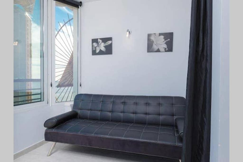Apartamento PLAYA ALBUFERETA. Espectaculares vistas al mar. Alicante Exterior foto