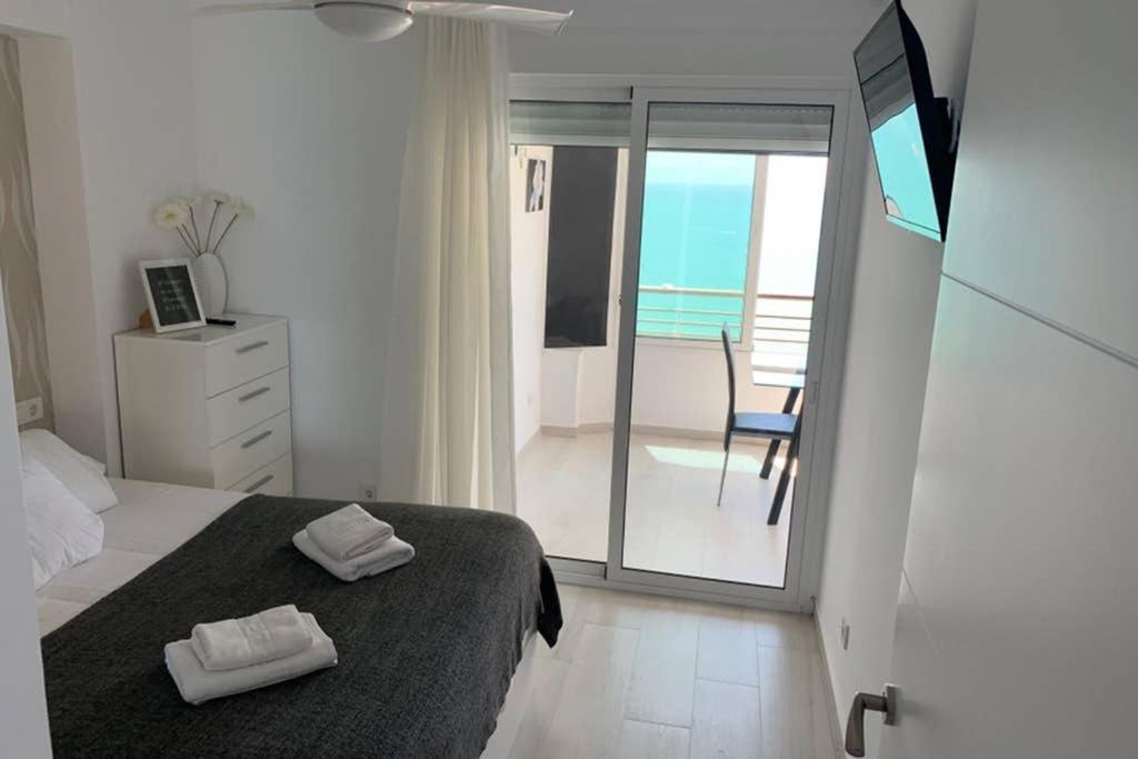 Apartamento PLAYA ALBUFERETA. Espectaculares vistas al mar. Alicante Exterior foto